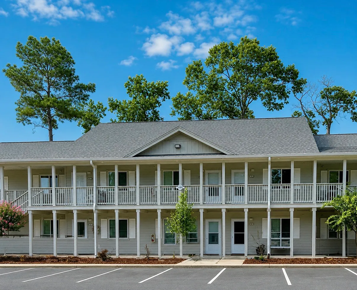 1280 White Tree Lane - Unit H - . — Photo 1
