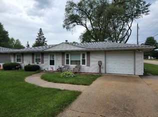 1809 22nd Ave, Sterling, IL 61081