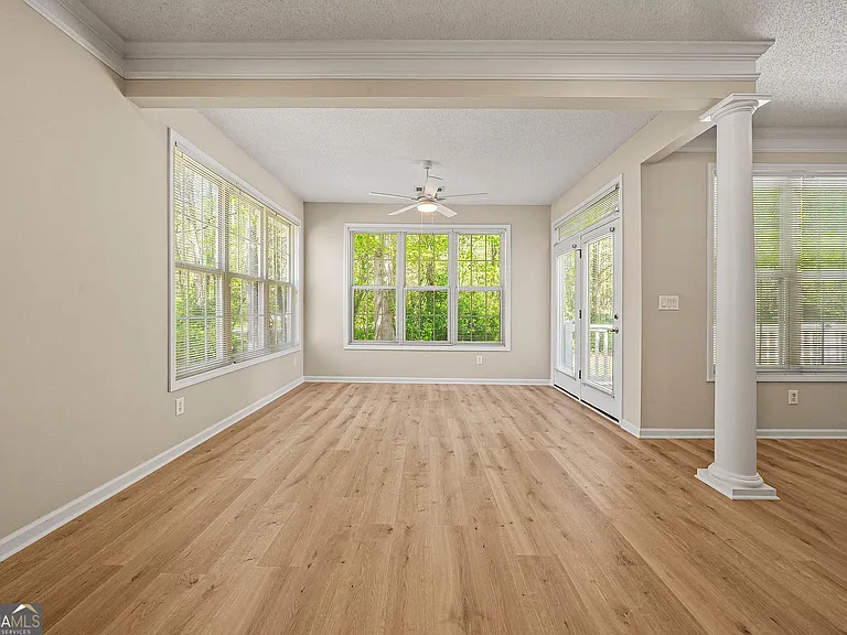 1221 Pinehurst Dr — Photo 12