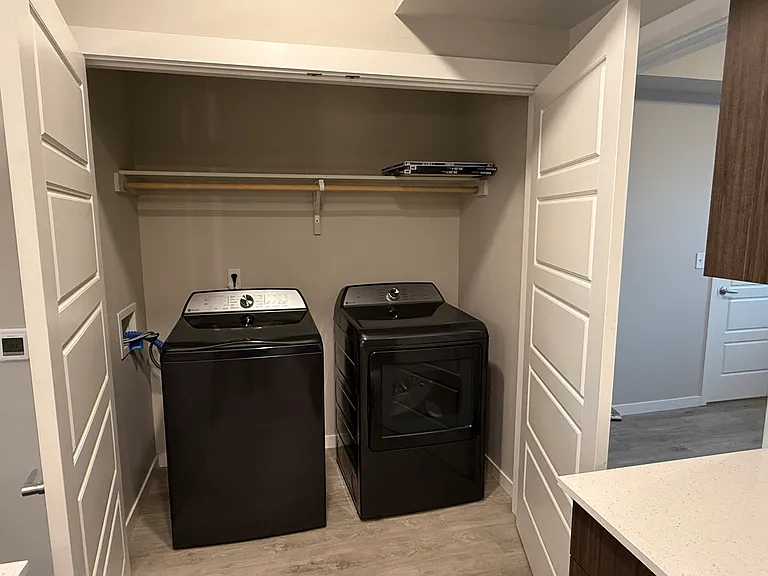 528 N 44th St #202 — Photo 9