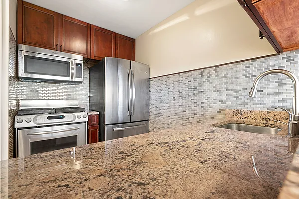 Rented by Douglas Elliman | media 15