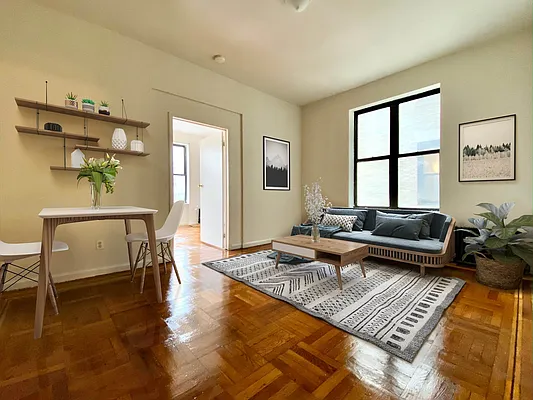 Rented by Bohemia Realty Group | media 1