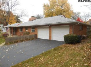 3807 Crestwood St NW, Canton, OH 44708