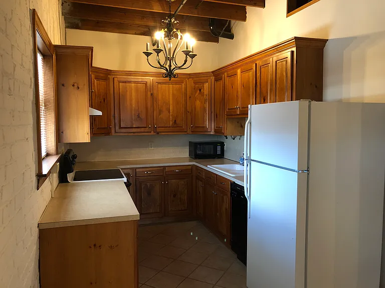 235 E Main St #F — Photo 7