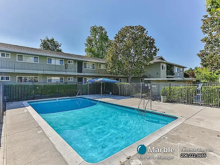 3588 Payne Ave — Photo 3