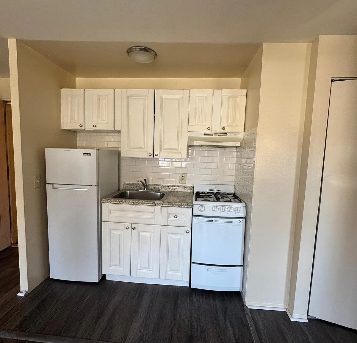 1 bed, 580 sqft, $1,700 — Photo 1