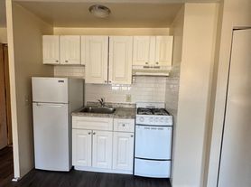 125 Granfield Ave