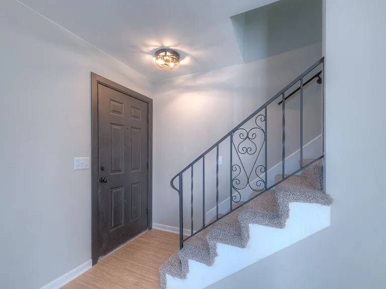 Windsor Village Townhomes — Photo 16