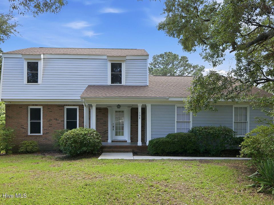 1st image of 104 Gull Harbor Drive