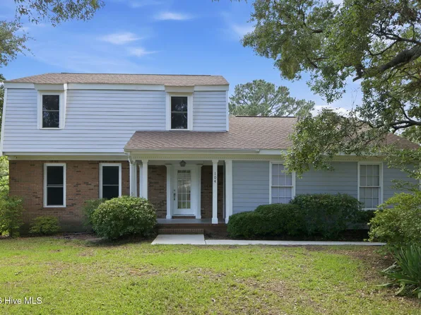 104 Gull Harbor Drive, Newport, NC 28570