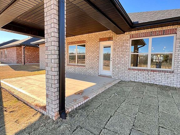 2nd image of 48 Woodcross Dr Lot 307