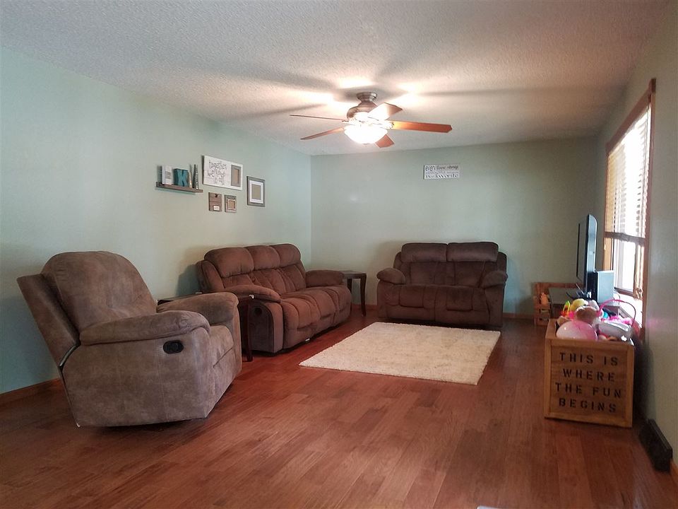 880 Hawkeye Dr, Dubuque, IA 52001 Zillow