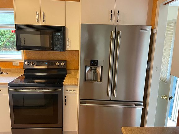 5th image of 8563 132nd Ave NE