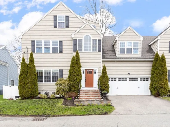 7 Maple Pl, Needham, MA 02492