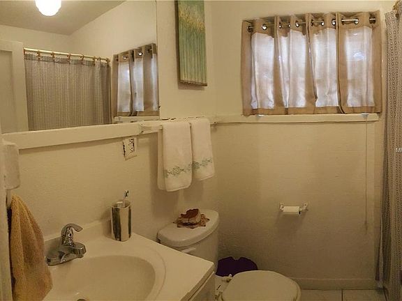 5th image of 38 E Princeton St