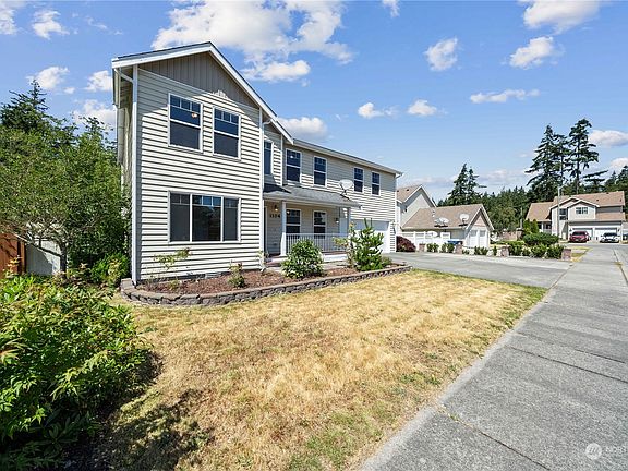 3rd image of 1104 NW Kathleen Drive