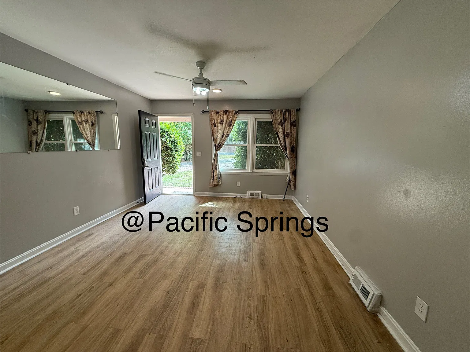 3 bed, 1100 sqft, $1,795 — Photo 2