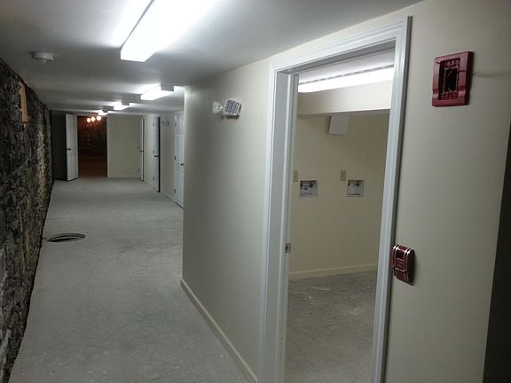 3rd image of 218 N Franklin St APT 201