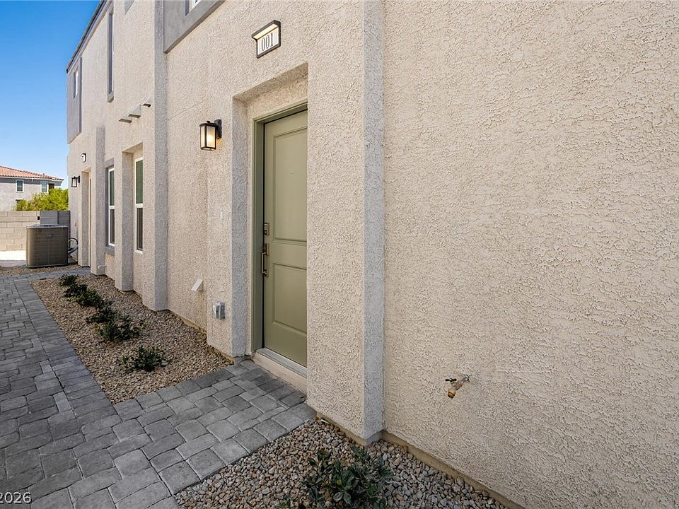1st image of 435 Grunt Ave #1