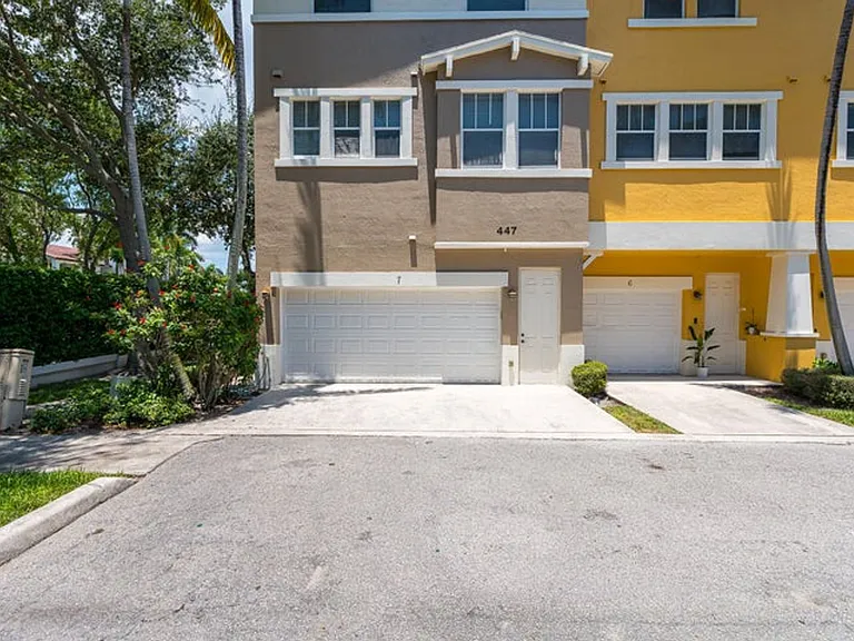 447 Corte Madera Ln #7 — Photo 6