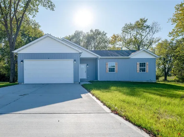 4 Redbud Ct, High Hill, MO 63350