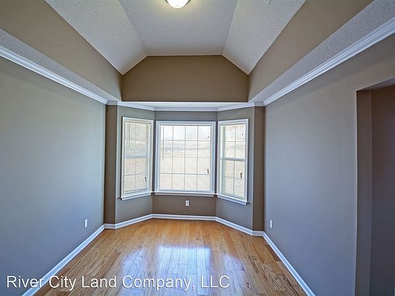 5th image of 4947 Wemberley Dr