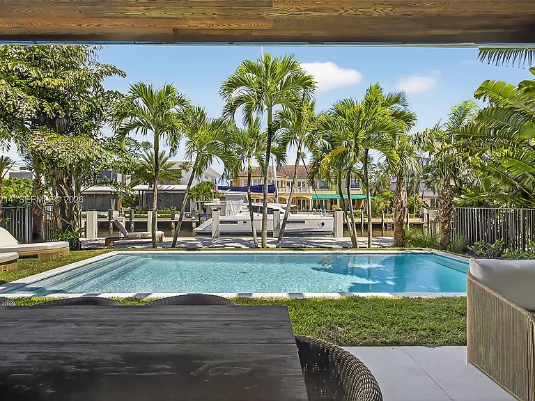 620 Solar Isle Dr — Photo 10