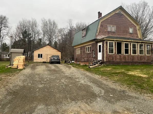 144 Houlton Road, Island Falls, ME 04747