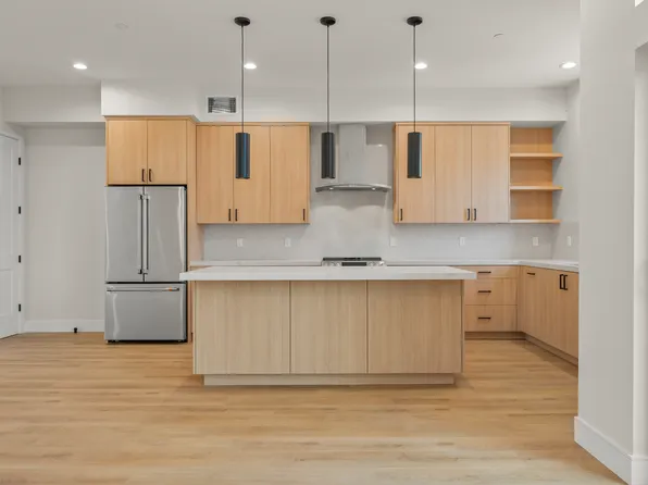 1054 Tartan Ln, San Jose, CA 95125