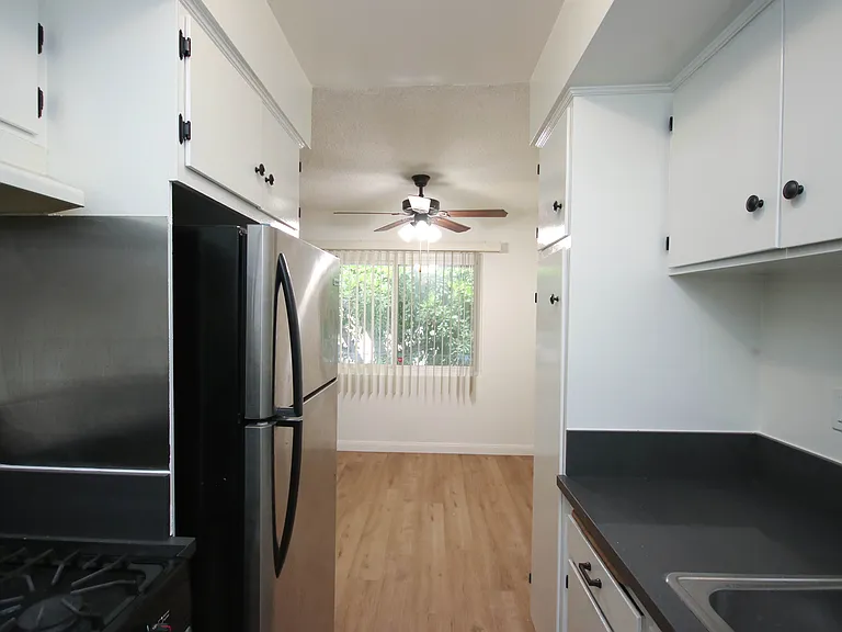 304 N Garfield Ave #G — Photo 8