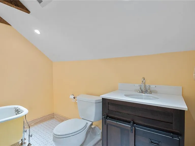 2930 Main Rd — Photo 18