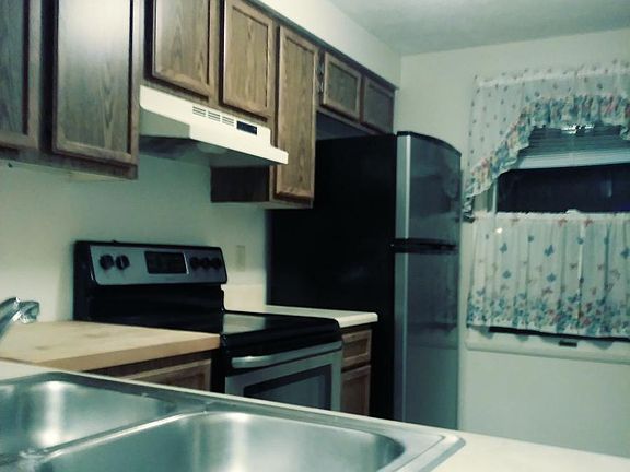 4th image of 3241 Sherwood Dr #Townhouse