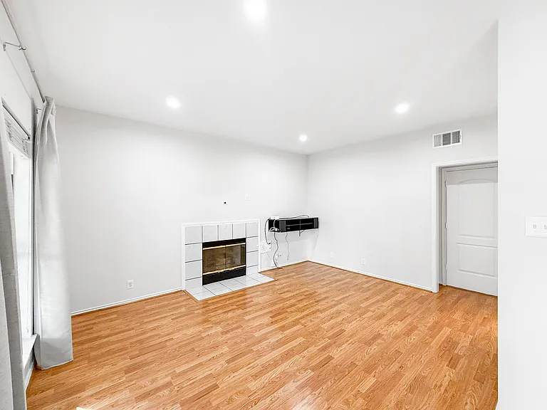 15015 Northern Dancer — Photo 9