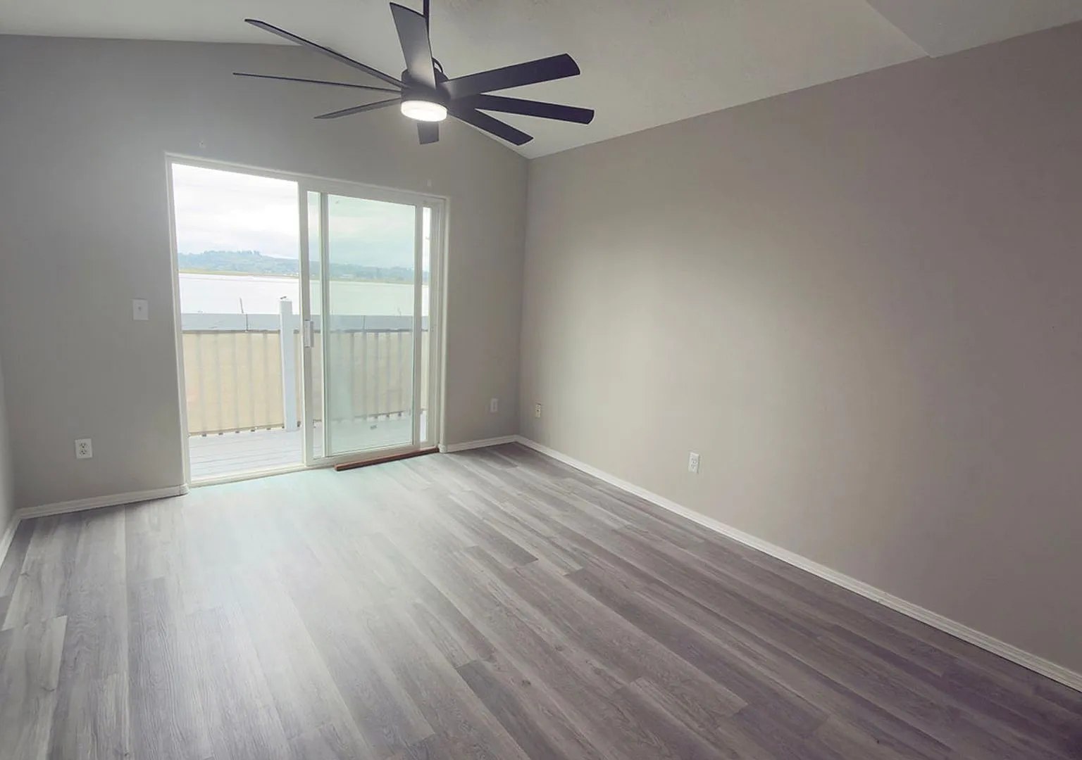 1336 Olney Ave, Astoria, OR 97103 — Photo 3
