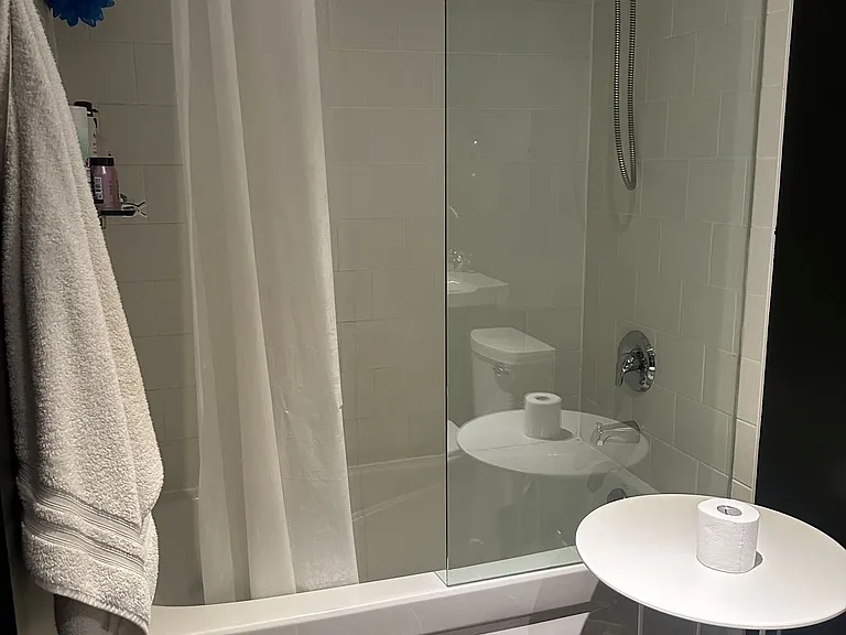 34 Western Battery Rd #425 — Photo 13