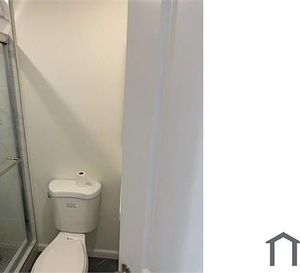 2nd image of 440 W 68th St #1