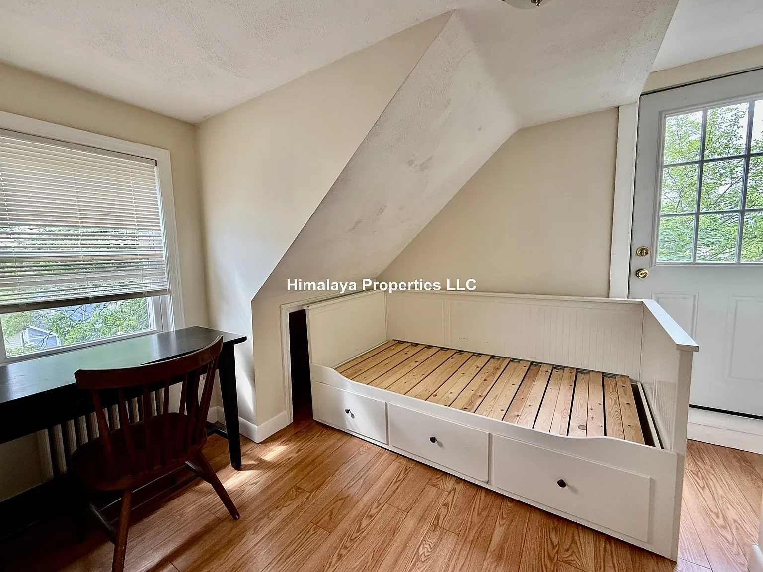 2 bed, 1.5 bath, $3,000 — Photo 4