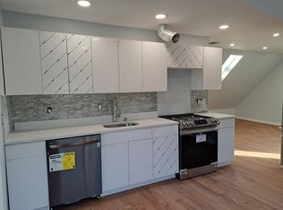 21 W 45th St FLOOR 3, Bayonne, NJ 07002