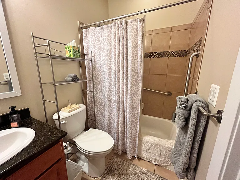 Bedroom 3 private ensuite bathroom.