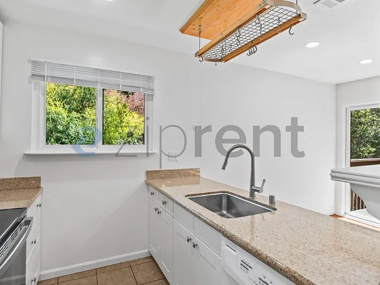 2101 Vanderslice Ct #14 — Photo 14