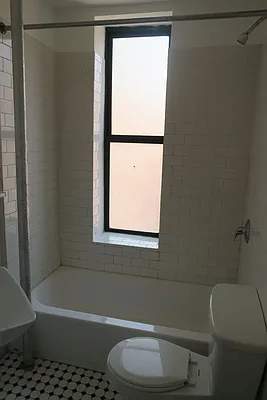 Rented by Platinum Properties | media 26