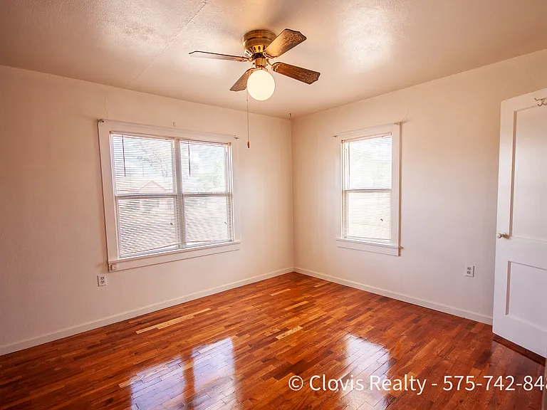1020 Calhoun St — Photo 14