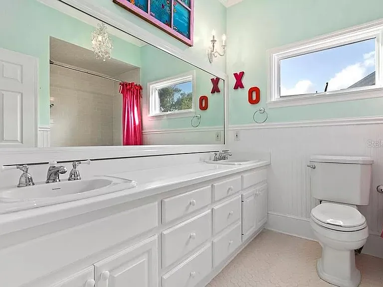 1119 Belleaire Cir — Photo 36