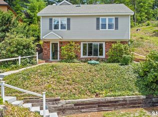 16 Lake Street, Burlington, CT 06013
