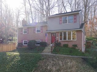 579 Brookwood Rd, Wayne, PA 19087