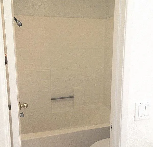 2nd bathroom