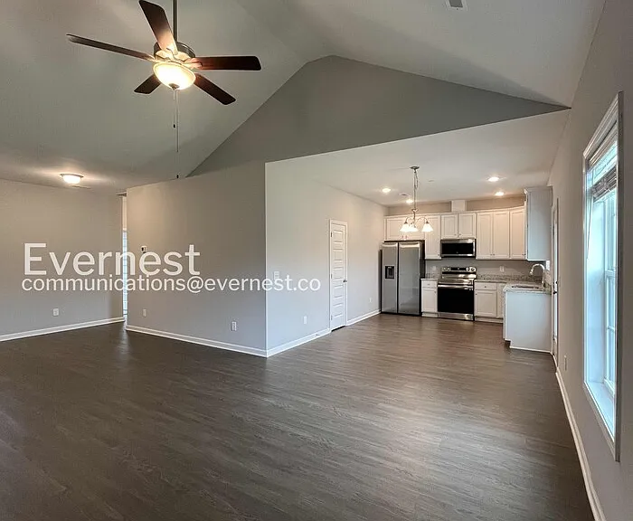 1115 Prospect Ct — Photo 8
