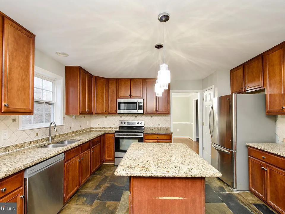 3311 McClellan Dr