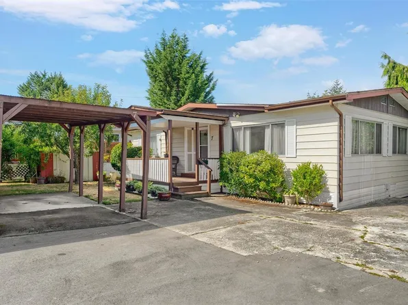158 Cooper Rd #7, New Songhees 1a, BC V9A 7B3