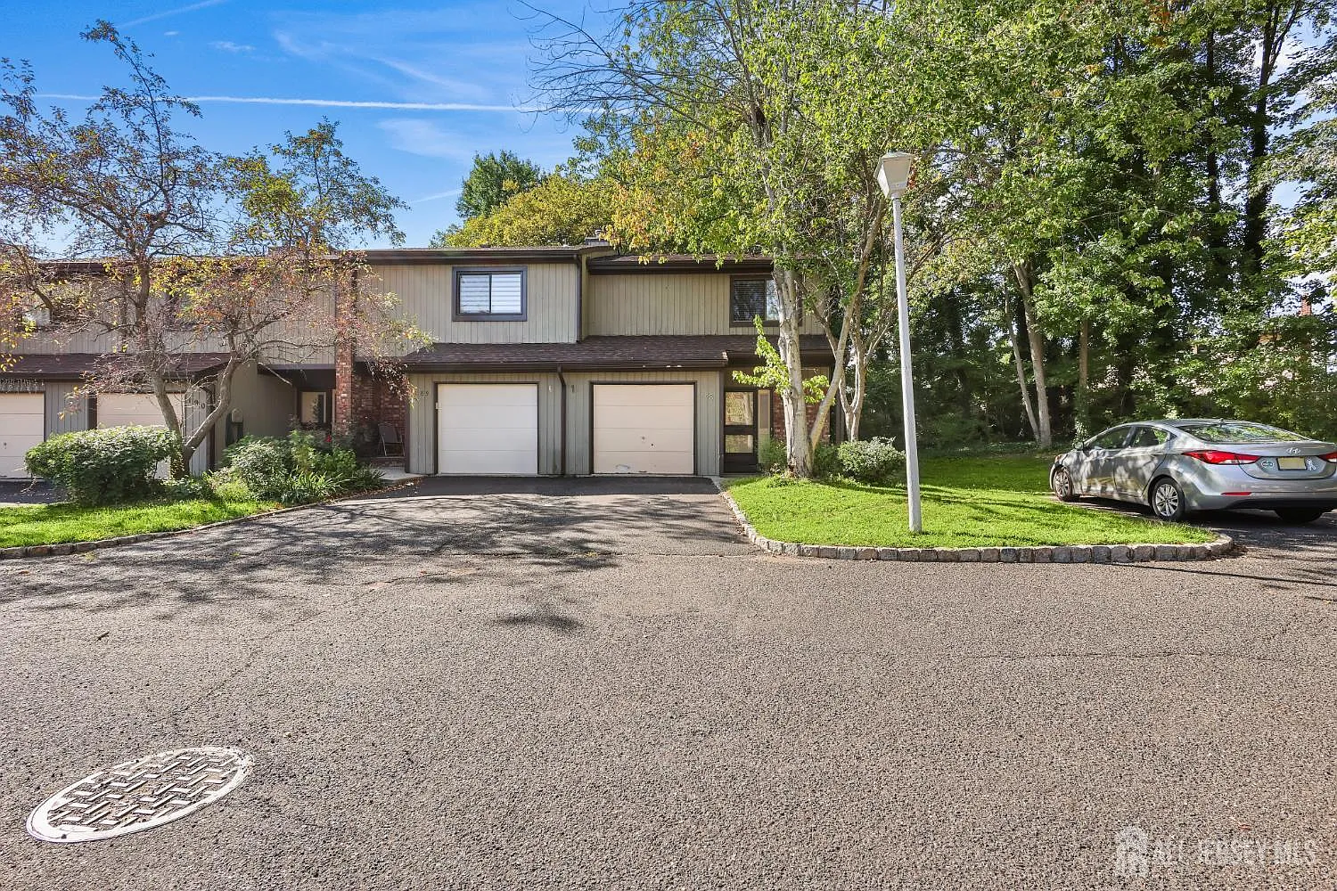 188 Heywood Ct — Photo 2